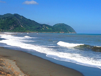 【粉多小旅行】夏日必游,台湾最美海滩特搜