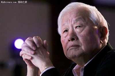 高学历并创立台积电,根留台湾,也提供很多就业机会,并力抗韩国三星,可